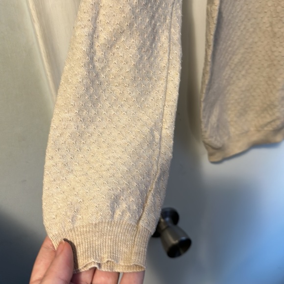 Mango basics - tan light weight sweater. Textured knit size small. EUC. - Picture 2 of 6